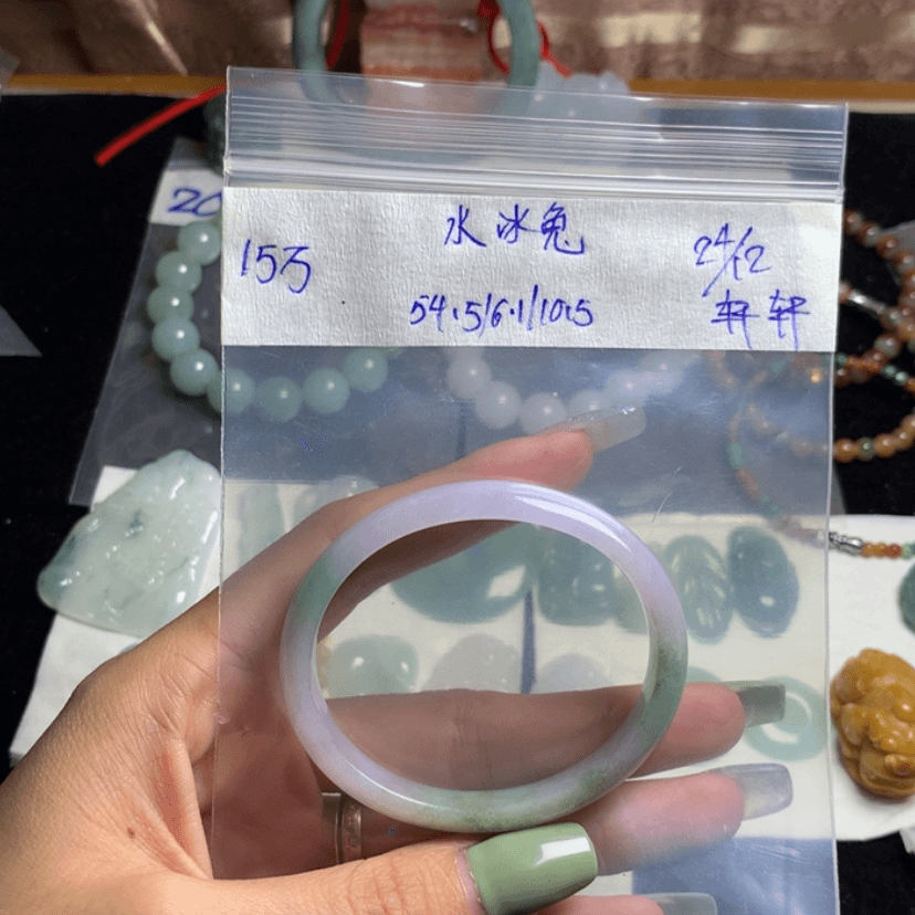 【闪购商品】定制翡翠未镶嵌水*兔