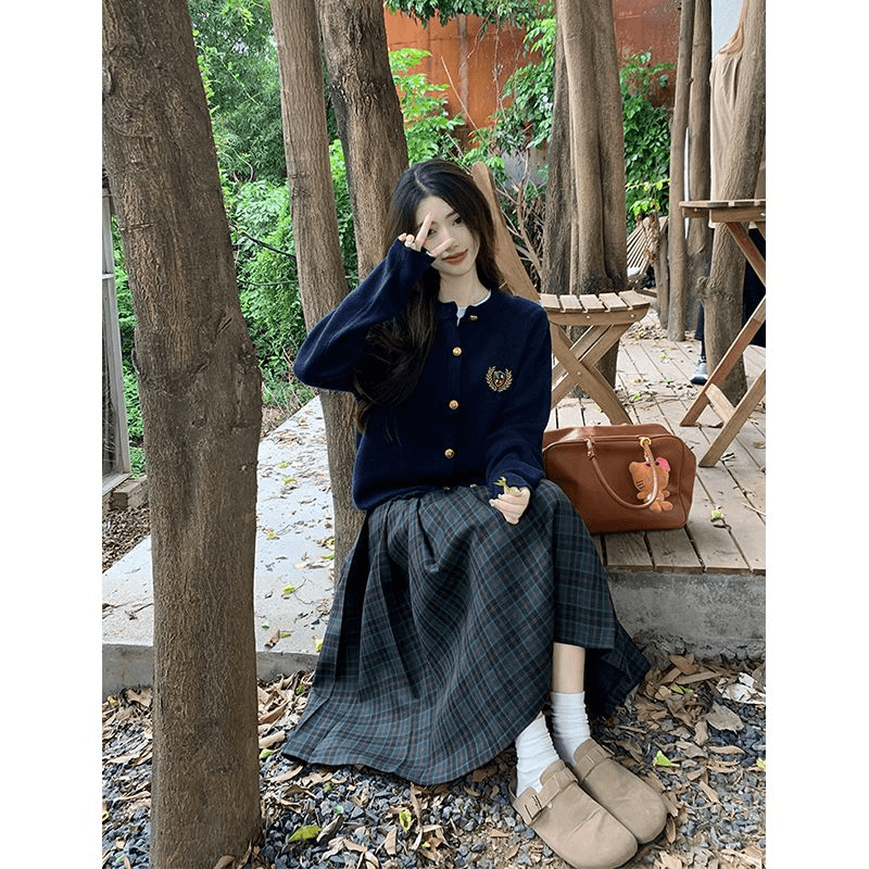 学院风徽章刺绣毛衣中长款格子百褶半身裙女秋季2023新款时尚套装
