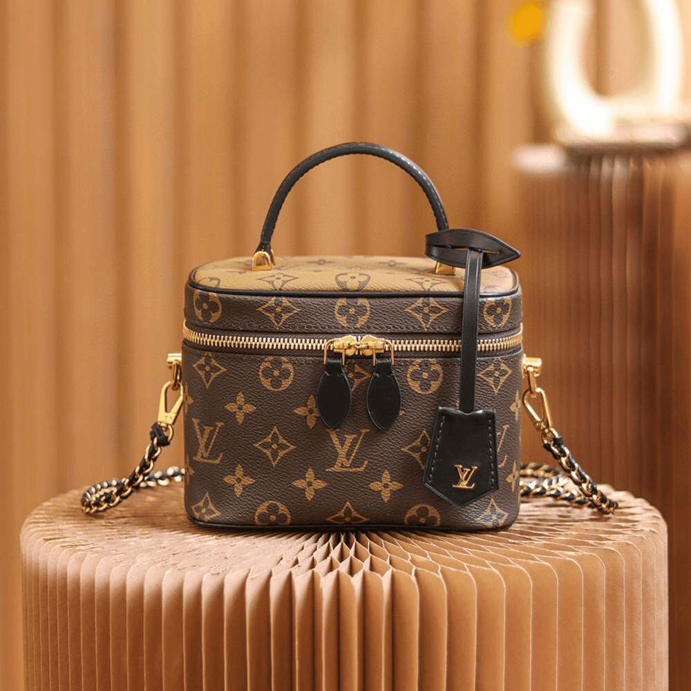 99新 LouisVuitton/路易威登 阿星化妆包轻奢时尚经典盒子包