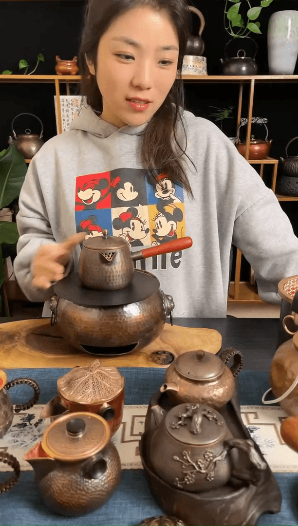【闪购商品】红贵宝侧把壶