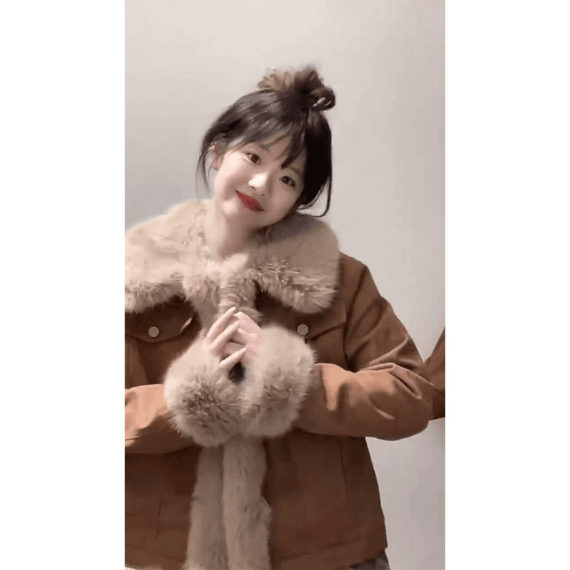 女装网红百搭美拉德穿搭独特超好看毛领夹克短外套感小个子秋冬季