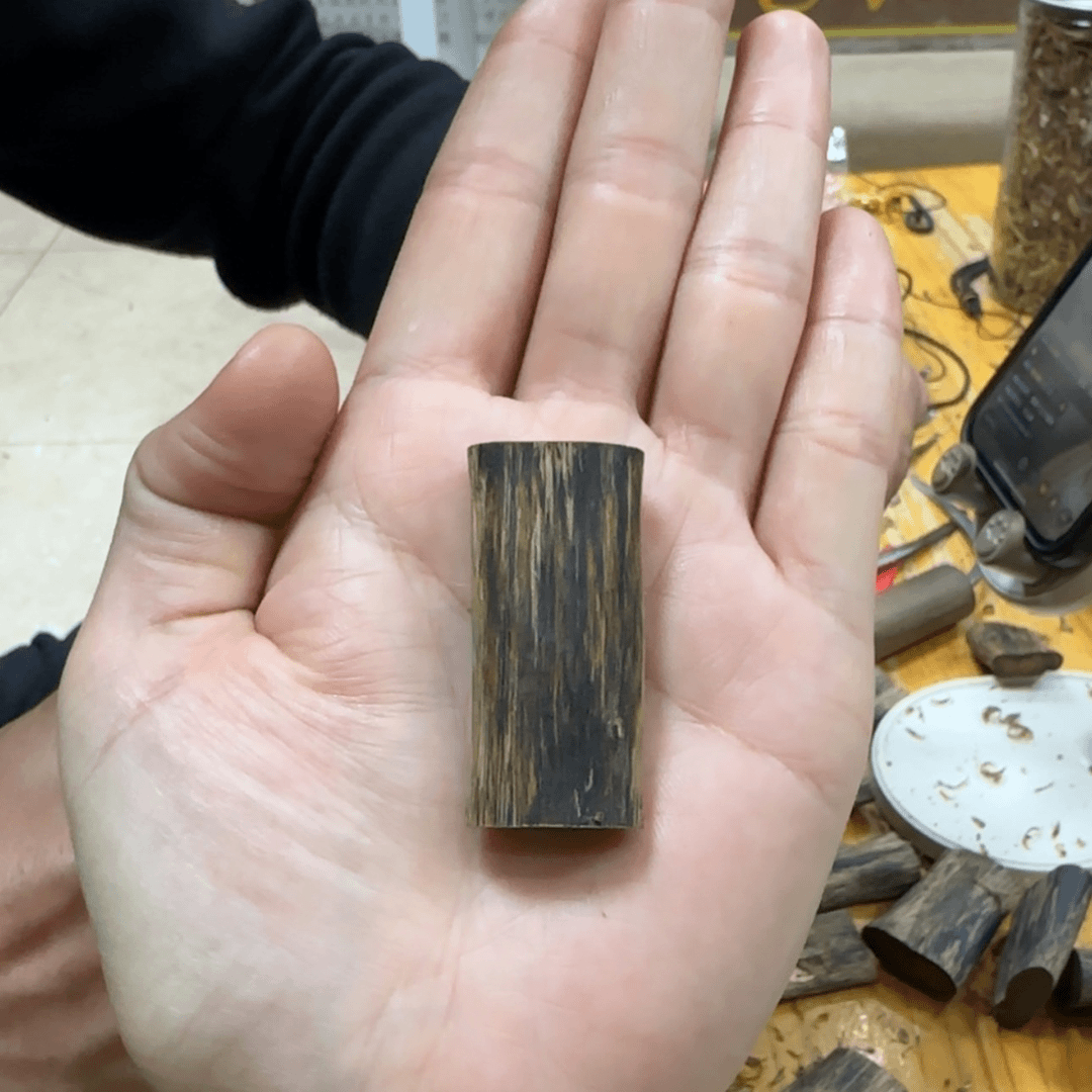 【闪购商品】沉香吊坠素牌