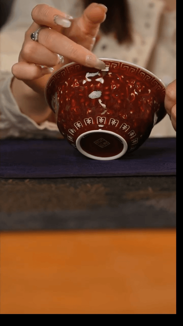 【闪购商品】陶瓷郎红缠枝莲