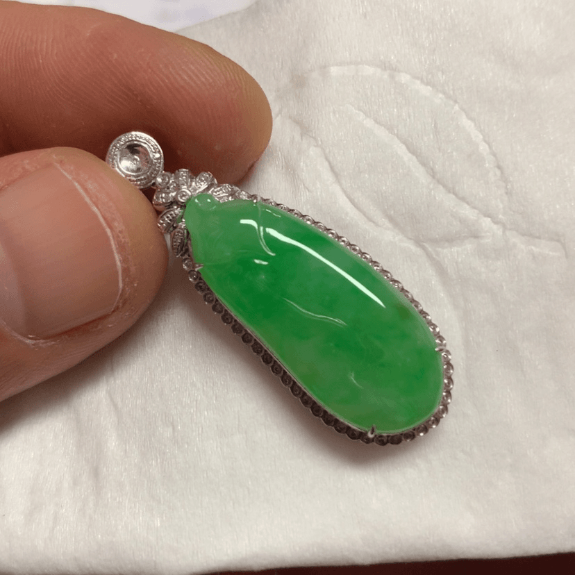 【闪购商品】翡翠颈饰18K金镶嵌珑*