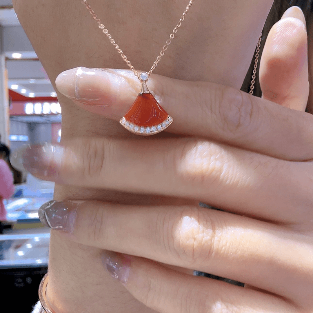 【闪购商品】玛瑙/玉髓项链18K金镶嵌