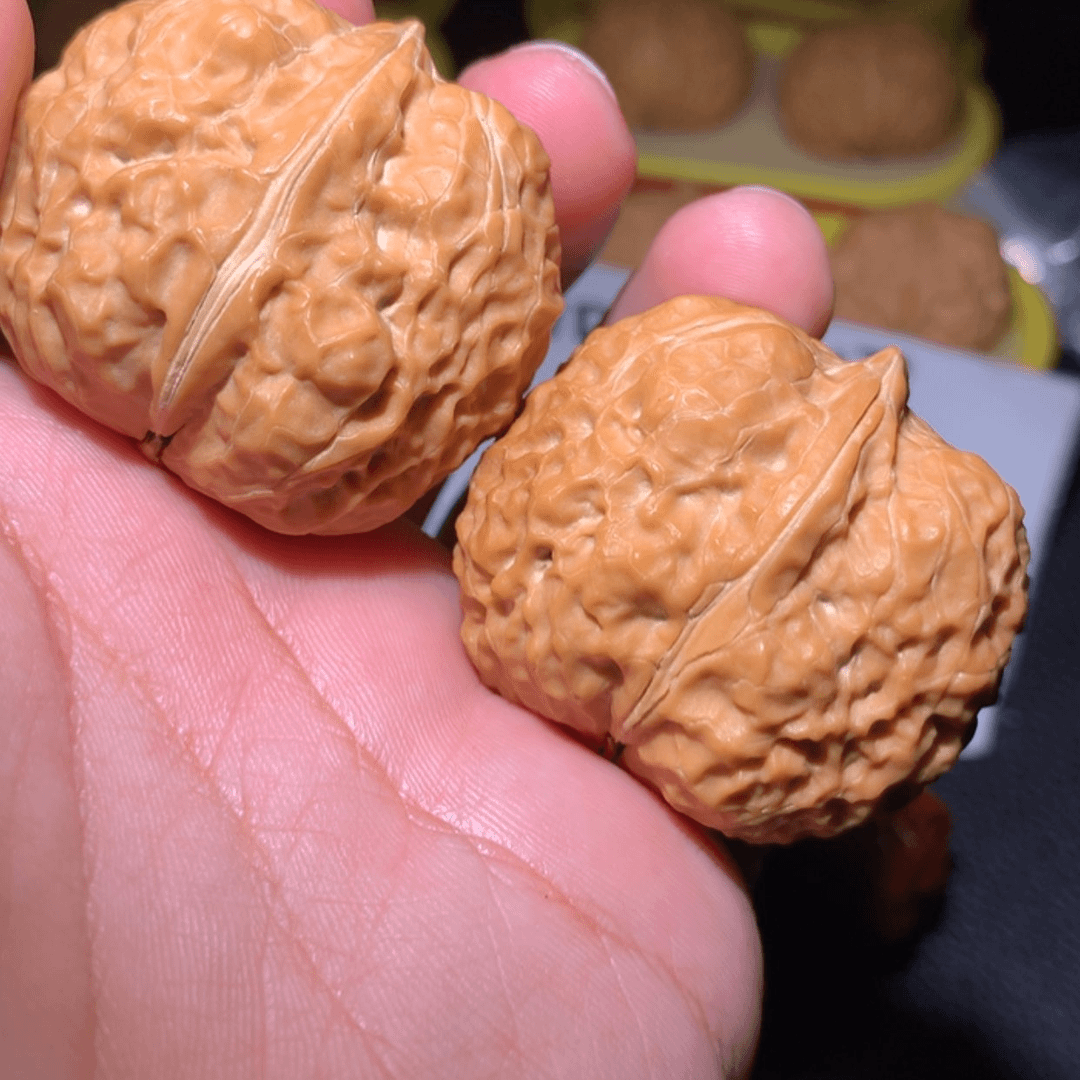 【闪购商品】文玩核桃吊坠叶*寒