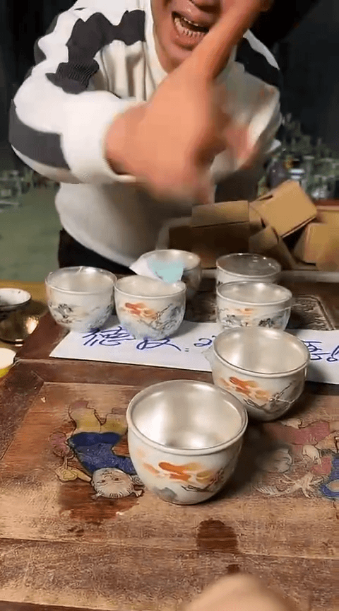 【闪购商品】瓷摆件180P