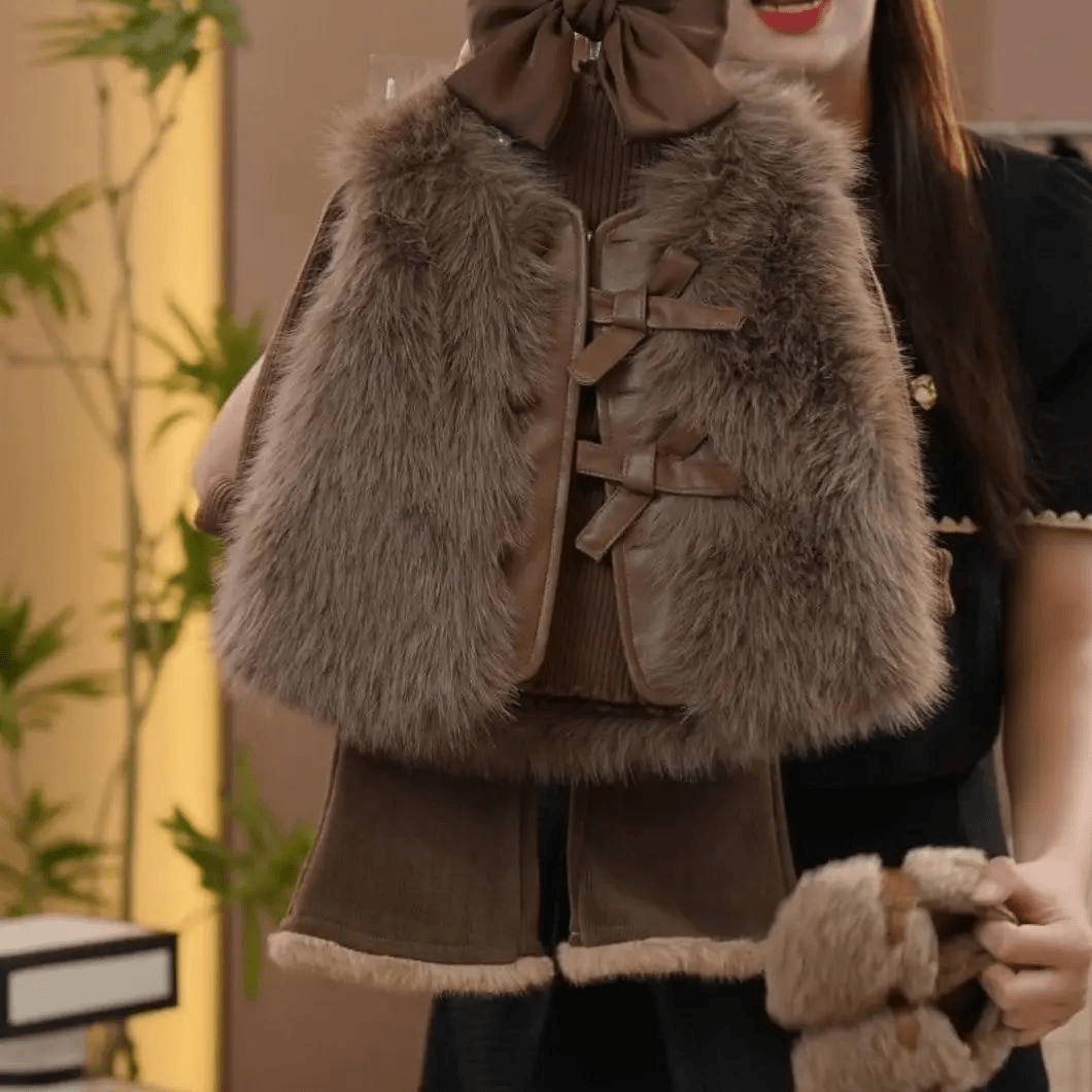 女童秋冬季美拉德套装2023爆款韩系毛衣打底洋气马甲加绒裤三件