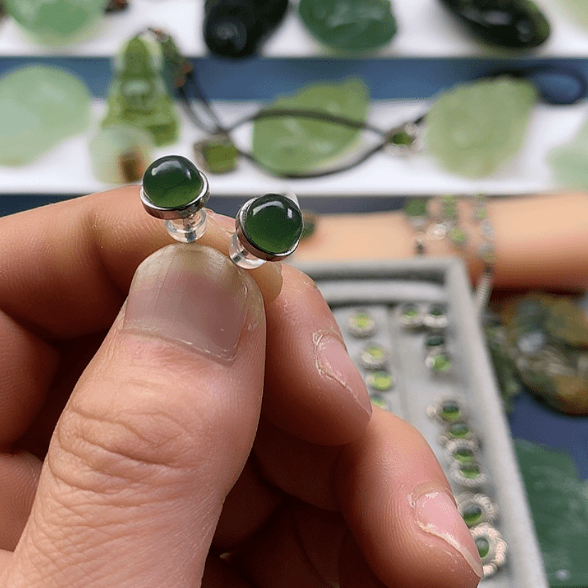 【闪购商品】蛇纹石玉耳钉合金安***3