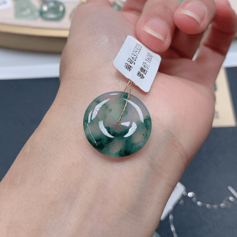 【闪购商品】翡翠颈饰未镶嵌品****a6375323