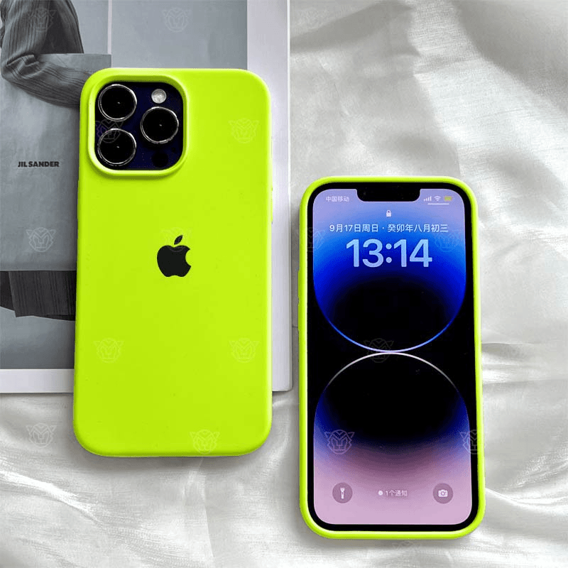荧光绿苹果14高级感iPhone15ProMax液态硅胶11/12/13大孔Xr手机壳