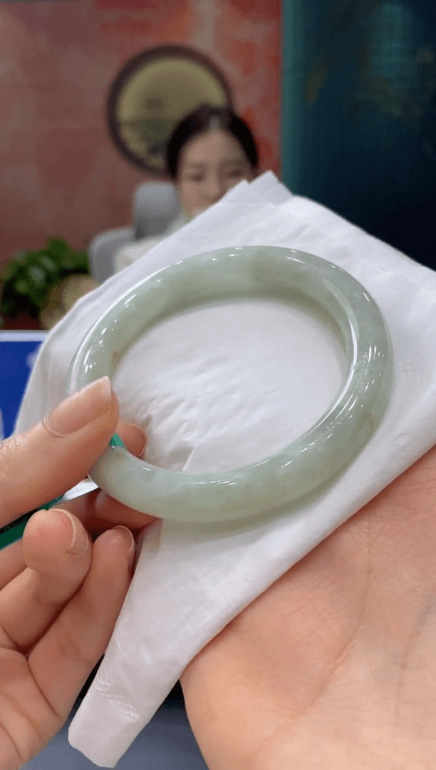 【闪购商品】翡翠手镯未镶嵌00252