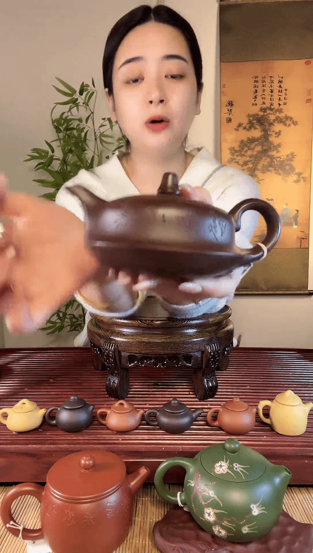 【闪购商品】紫砂茶壶紫泥山水曲壶