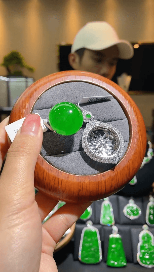 【闪购商品】翡翠戒指俩用款18K金镶嵌A51