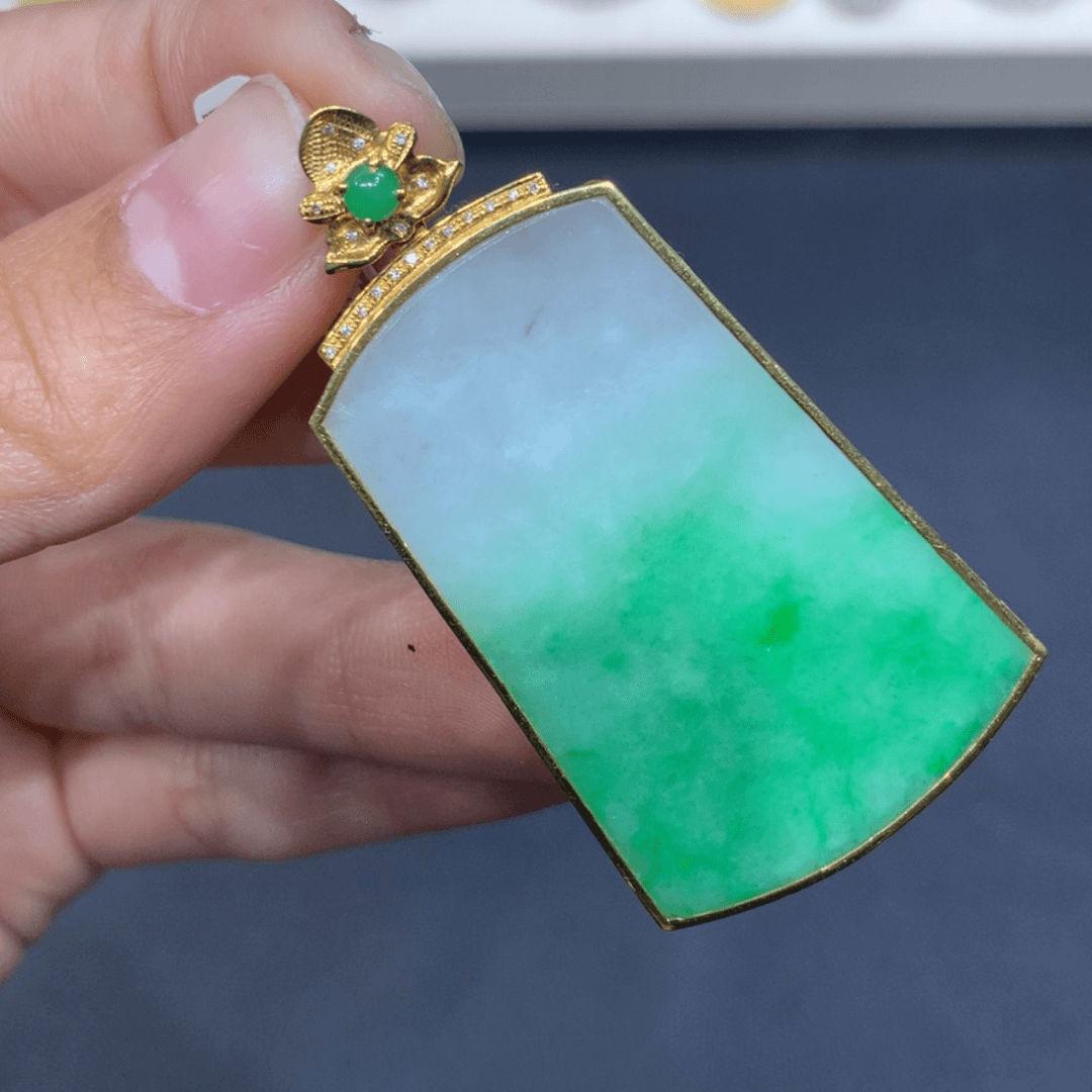 【闪购商品】翡翠颈饰18K金镶嵌