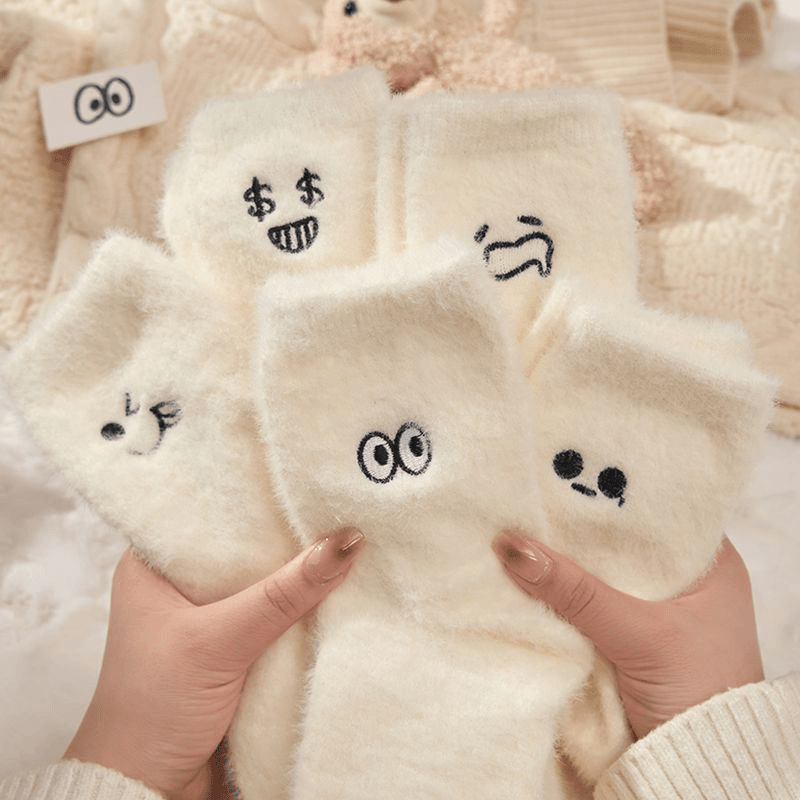 2023新款水貂表情袜子女秋冬加绒加厚保暖中筒袜牛奶袜加厚冬季
