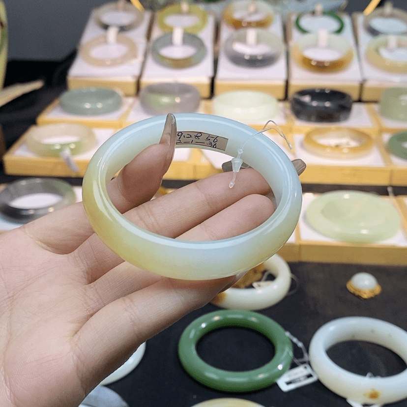 【闪购商品】和田玉52未镶嵌