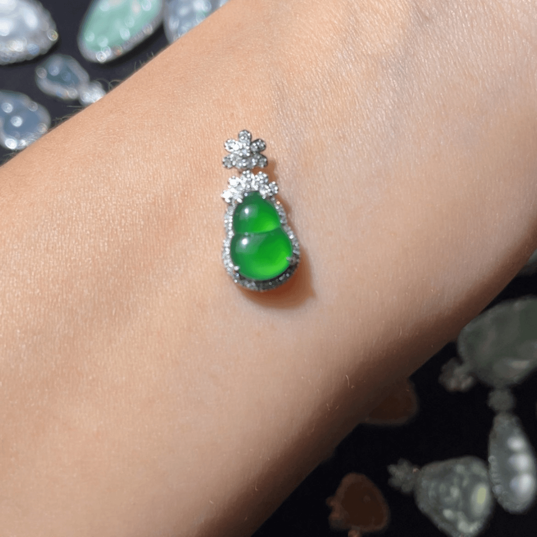 【闪购商品】翡翠颈饰18K金镶嵌S