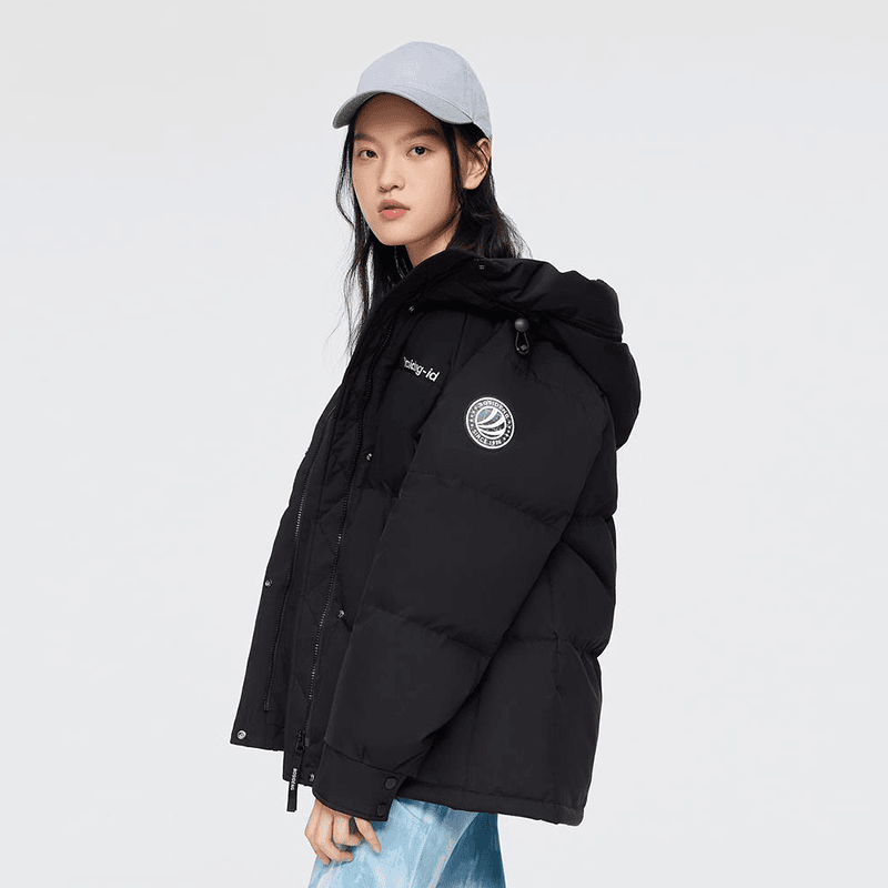 波司登羽绒服新款宽松时尚潮流百搭冬季保暖短款连帽外套女