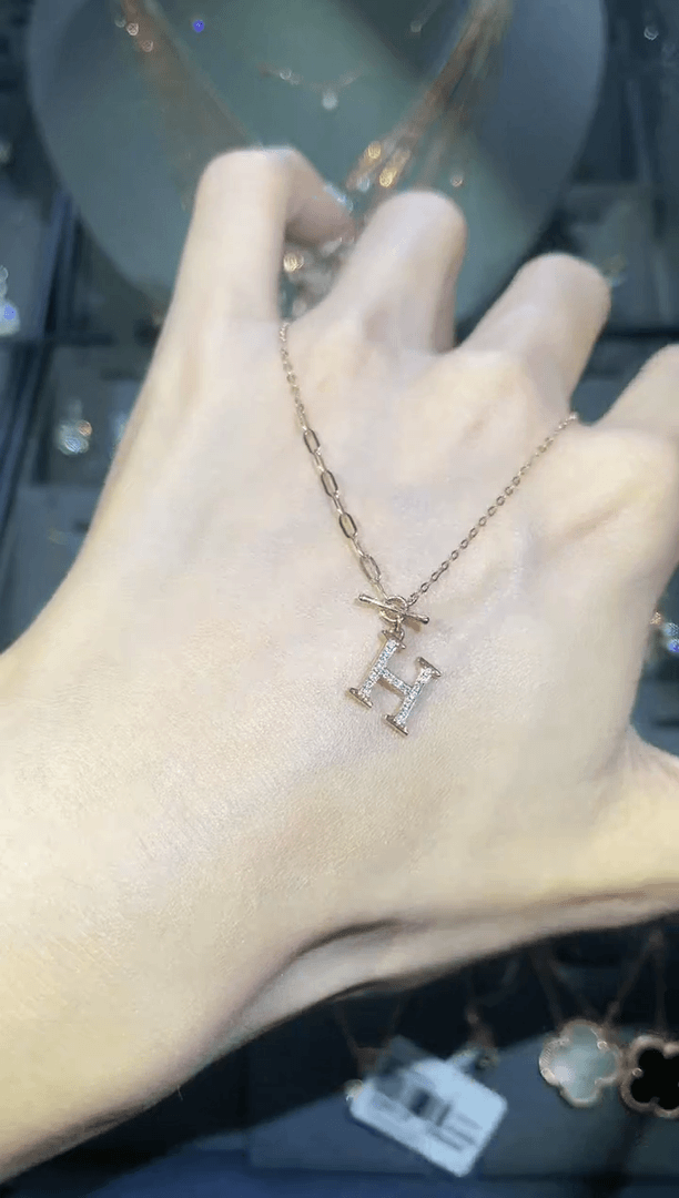 【闪购商品】钻石套链18K金镶嵌18K金玫 多人 字母H