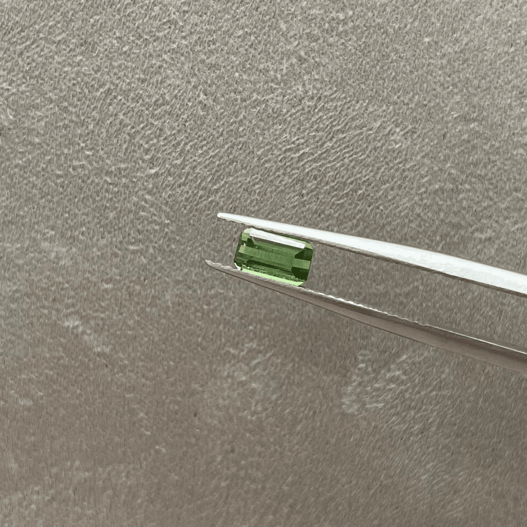 S31021LBX-26长方形绿碧玺0.6ct