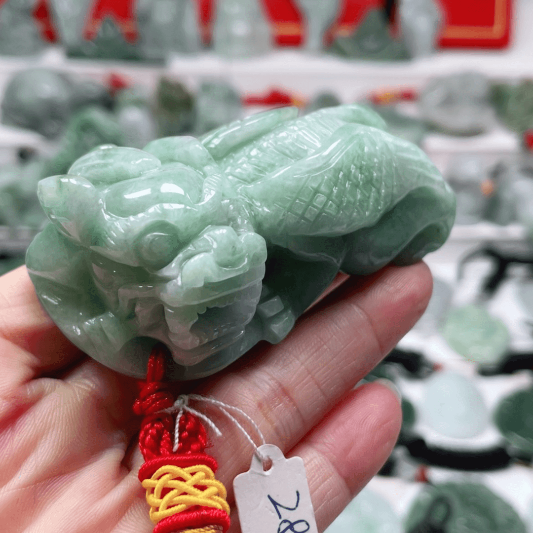 【闪购商品】翡翠颈饰未镶嵌龙**舞