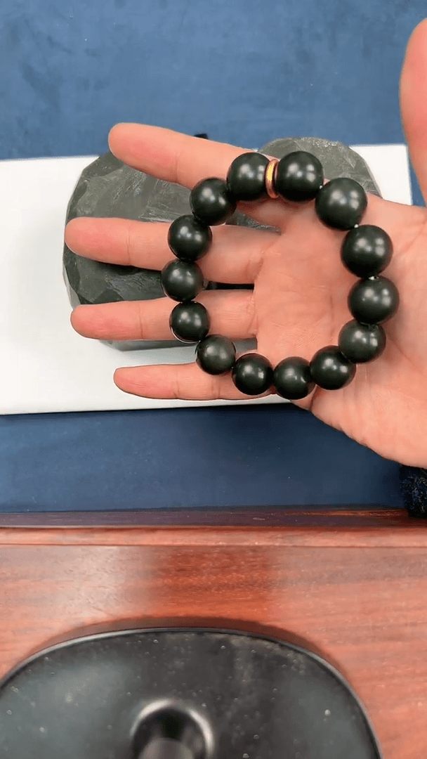 【闪购商品】和田玉挂件未镶嵌金标沙枣青