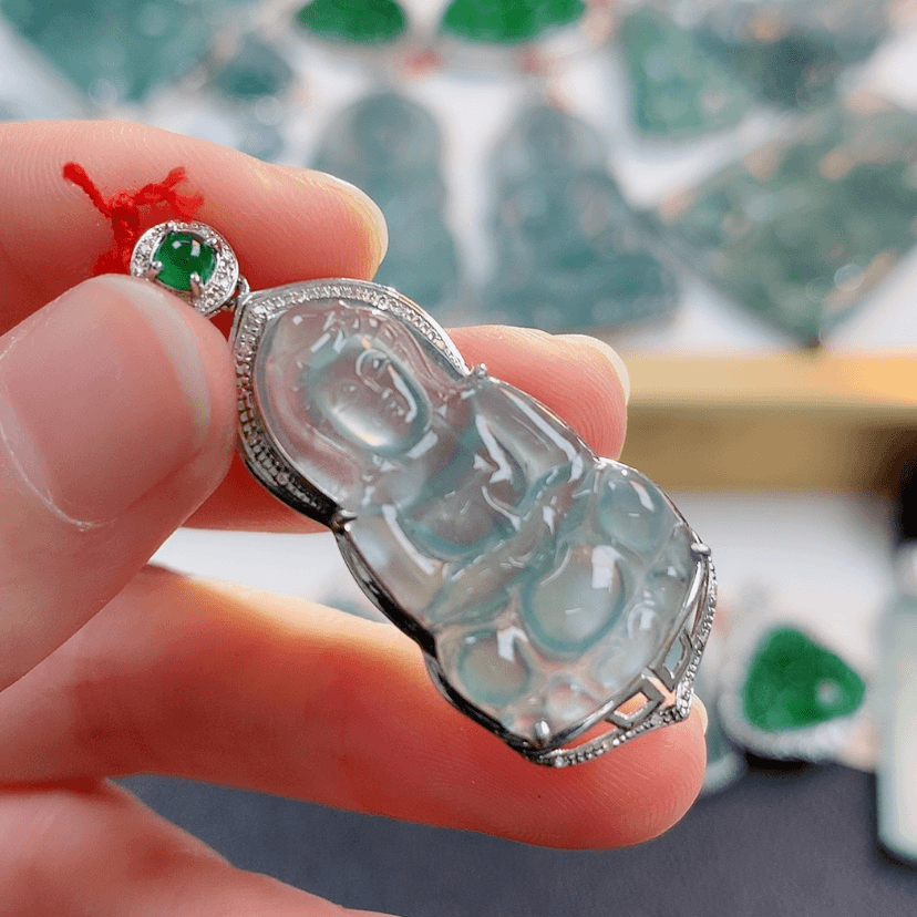 【闪购商品】翡翠颈饰18K金镶嵌