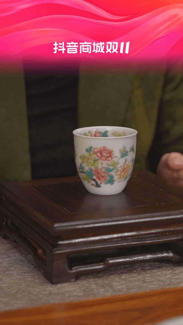 【闪购商品】景德镇陶瓷手工手绘薄胎手工手绘粉彩品茗杯/主人杯