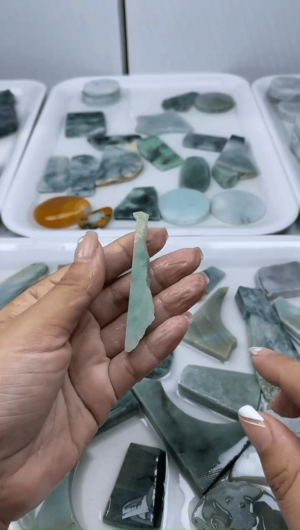 【闪购商品】定制翡翠未镶嵌翡翠