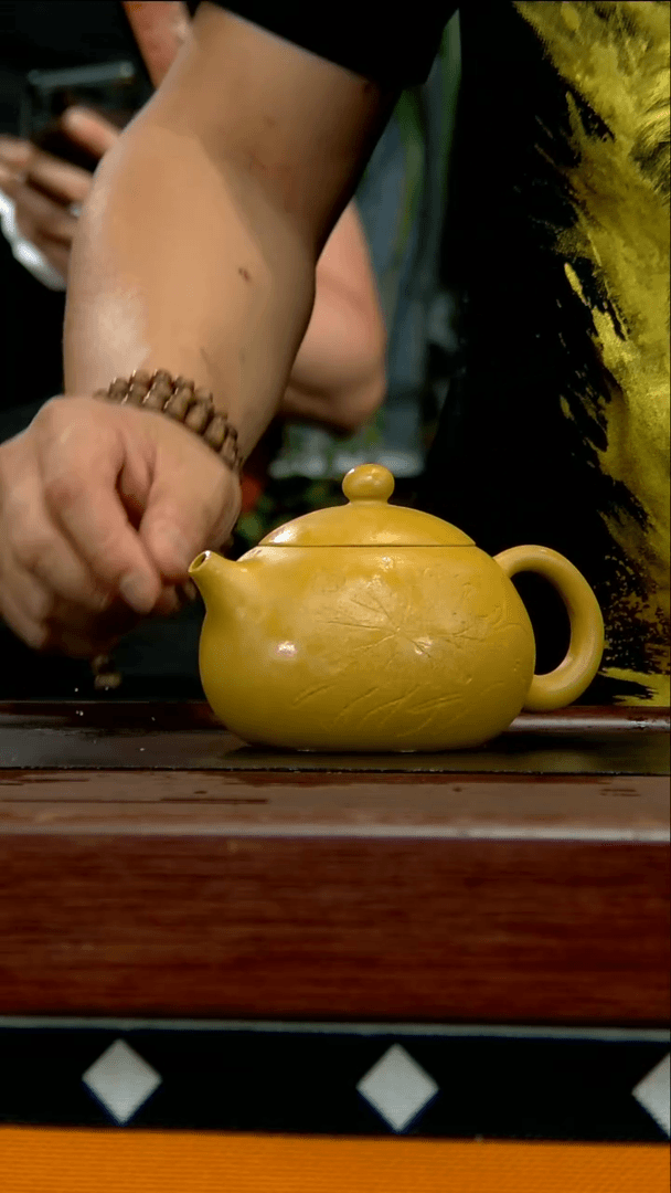 【闪购商品】紫砂茶壶h9段泥西施