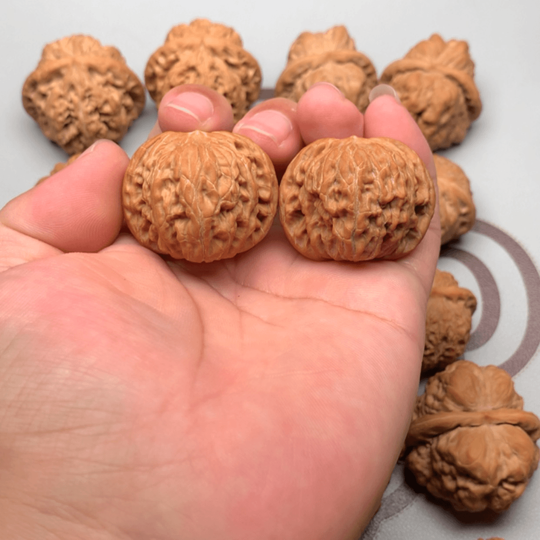 【闪购商品】文玩核桃把件是*人磨盘268