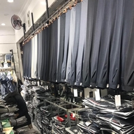 红焱服装店